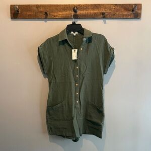 MIOU MUSE Olive Green Button-Front Shirt